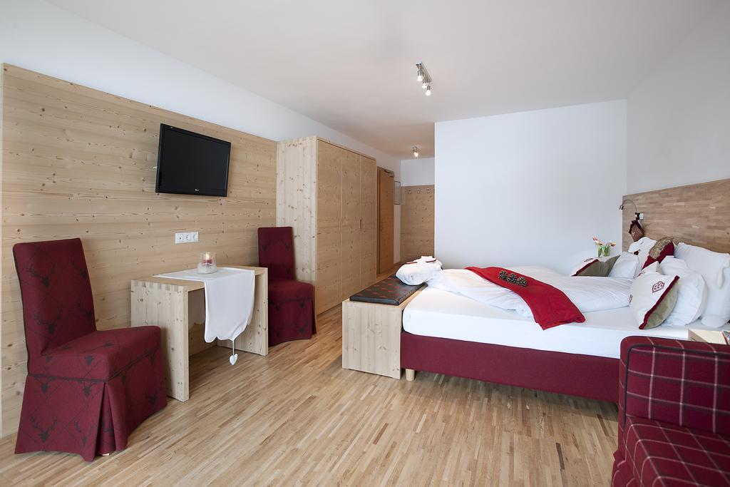 Hotel Italia Corvara In Badia Room photo