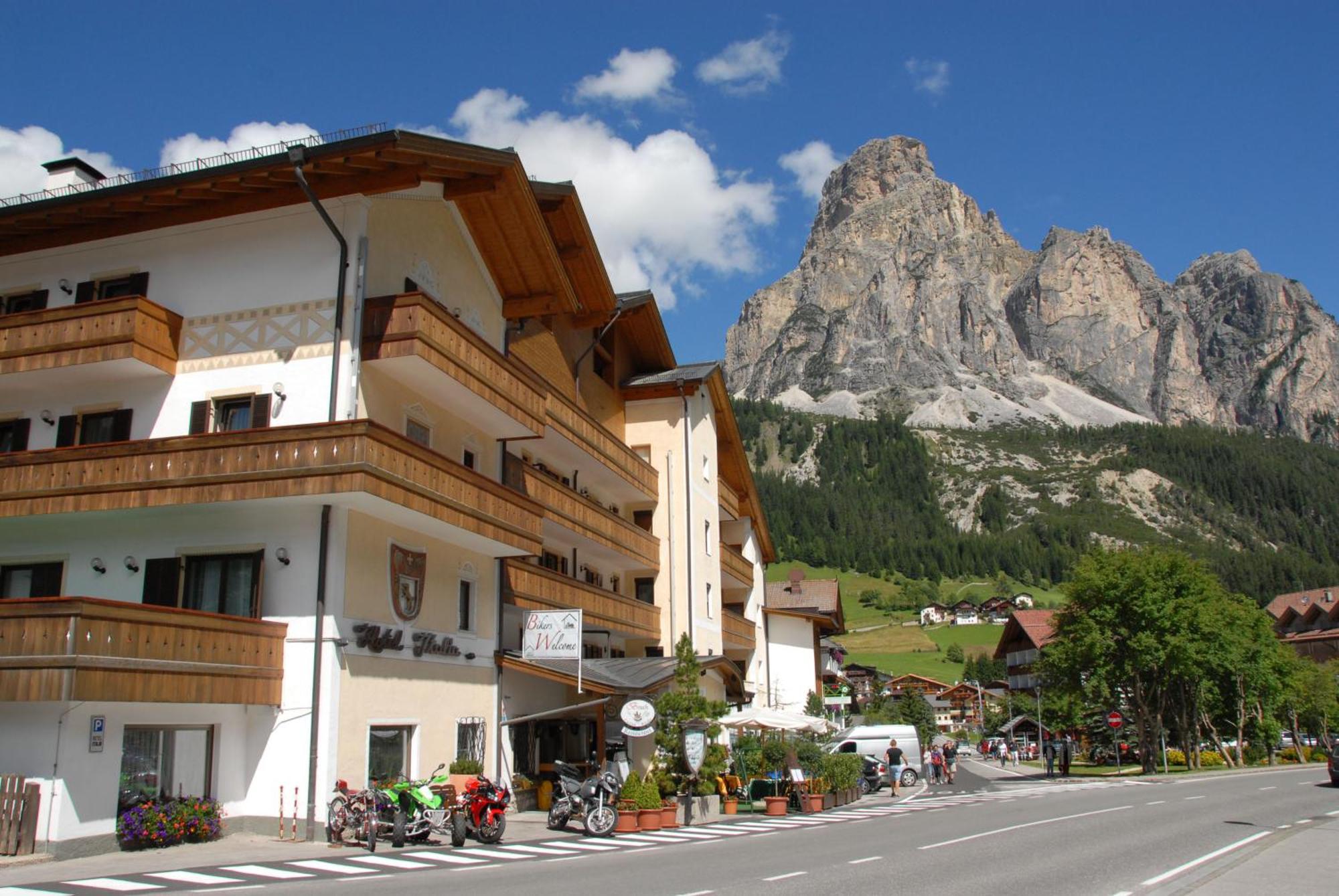 Hotel Italia Corvara In Badia Exterior photo