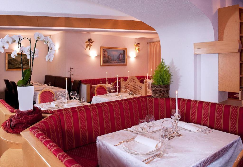Hotel Italia Corvara In Badia Exterior photo