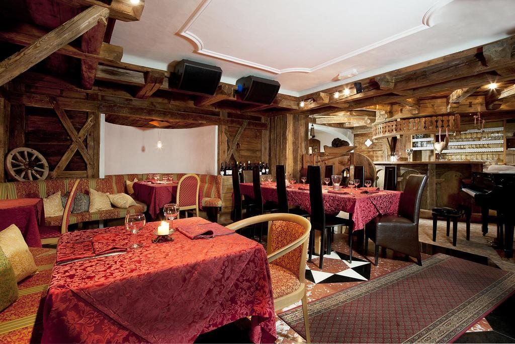 Hotel Italia Corvara In Badia Exterior photo